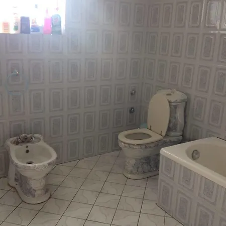 Anila ديفيجاكه