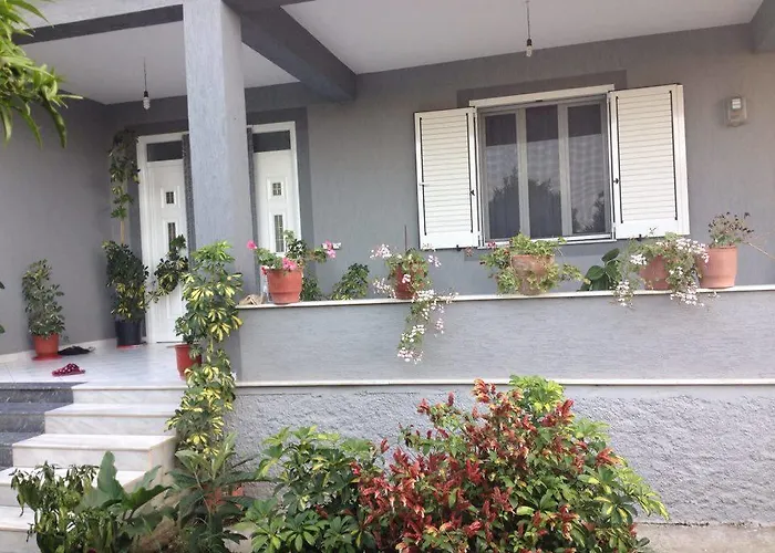 Anila Pensionat Divjake